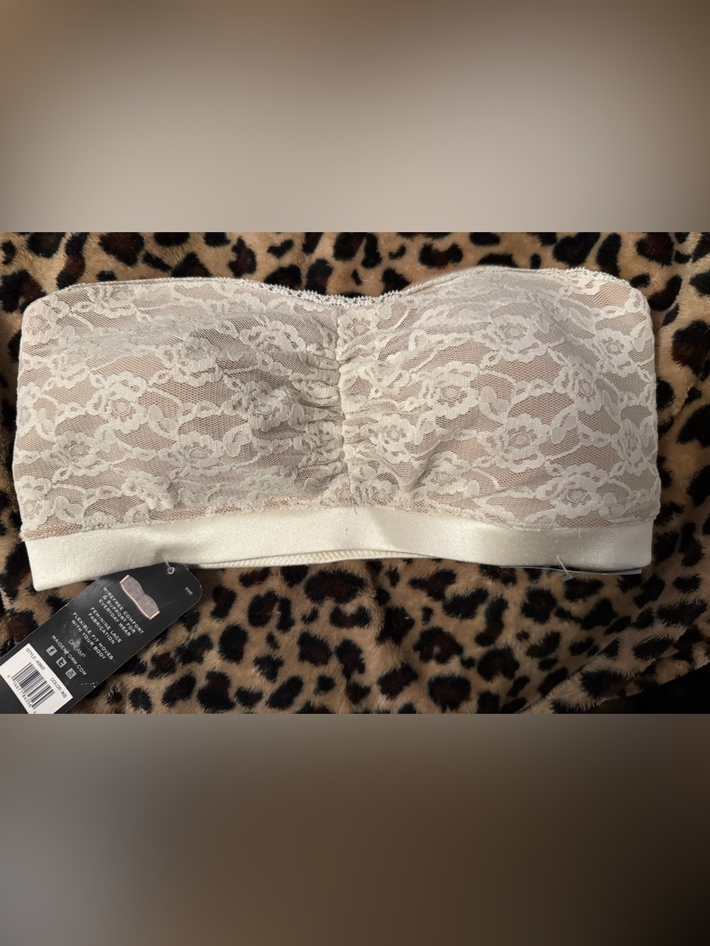 New Maidenform strapless bandeau size 36 in tan and cream lace